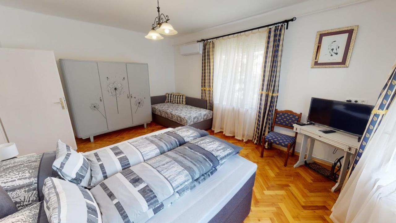 Family Apartman ميسكولك المظهر الخارجي الصورة