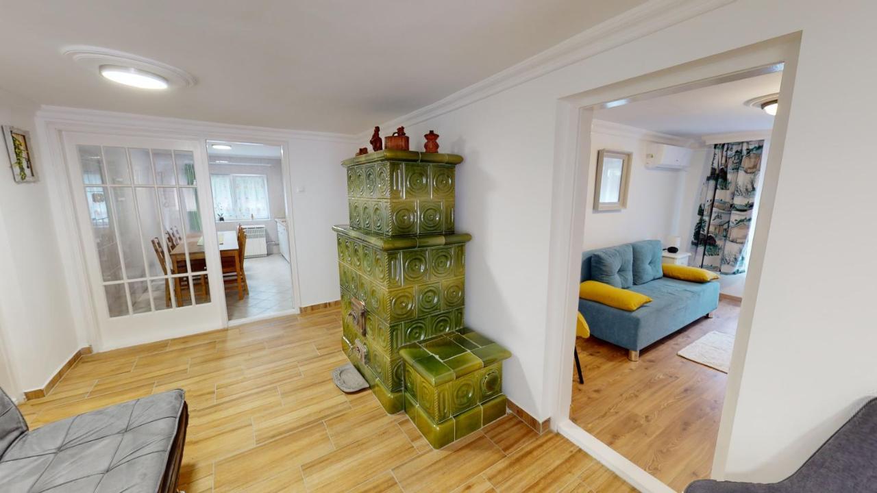 Family Apartman ميسكولك المظهر الخارجي الصورة