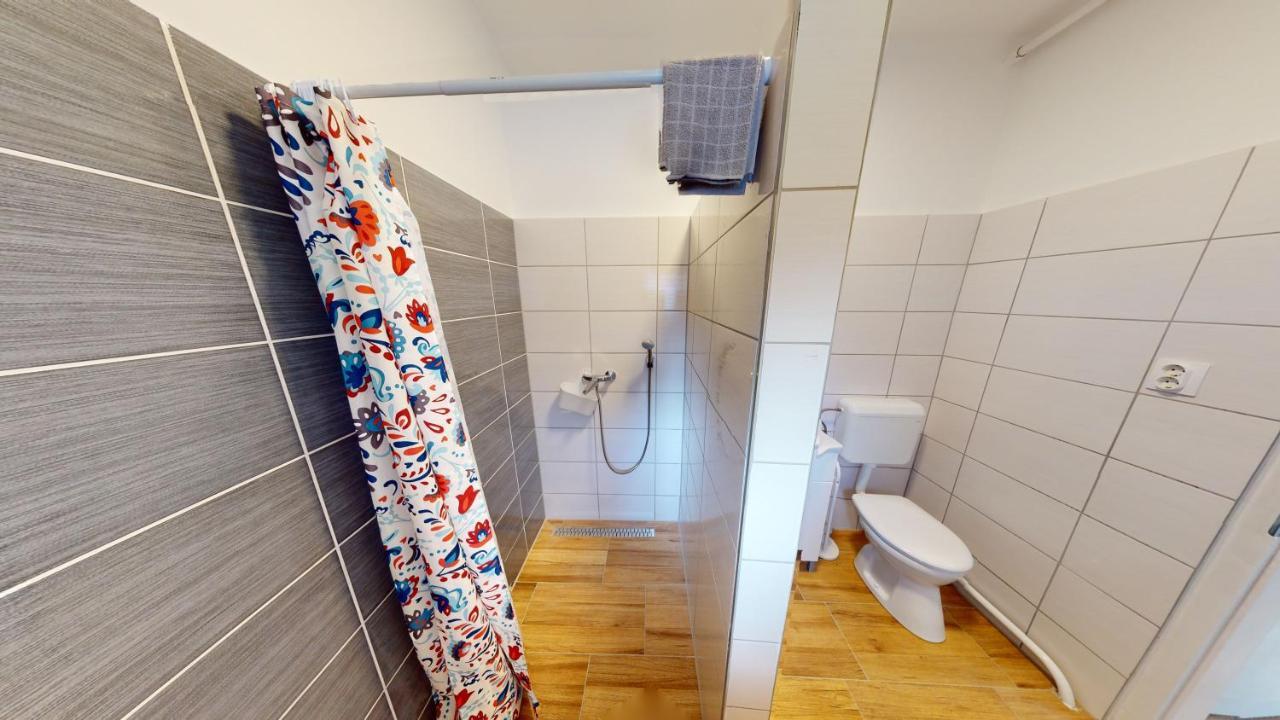 Family Apartman ميسكولك المظهر الخارجي الصورة