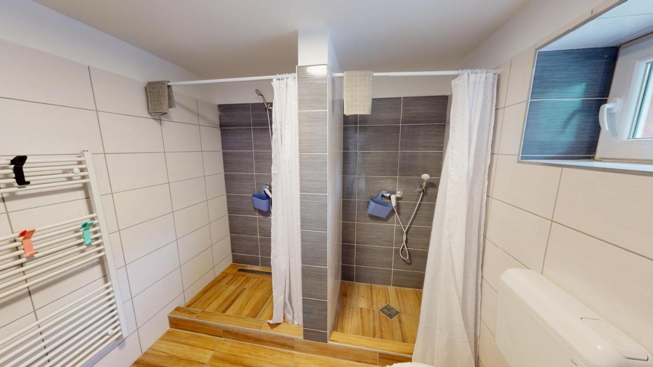Family Apartman ميسكولك المظهر الخارجي الصورة