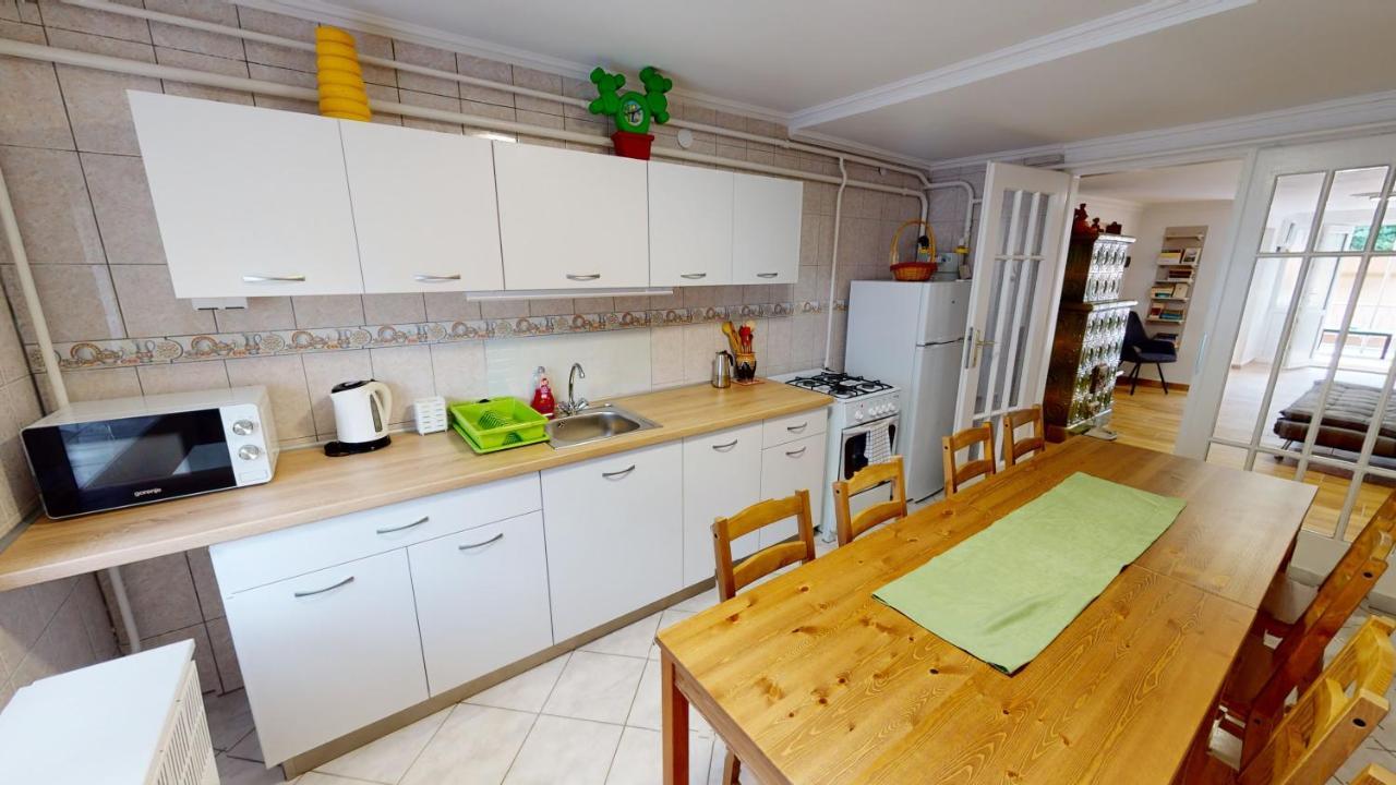 Family Apartman ميسكولك المظهر الخارجي الصورة