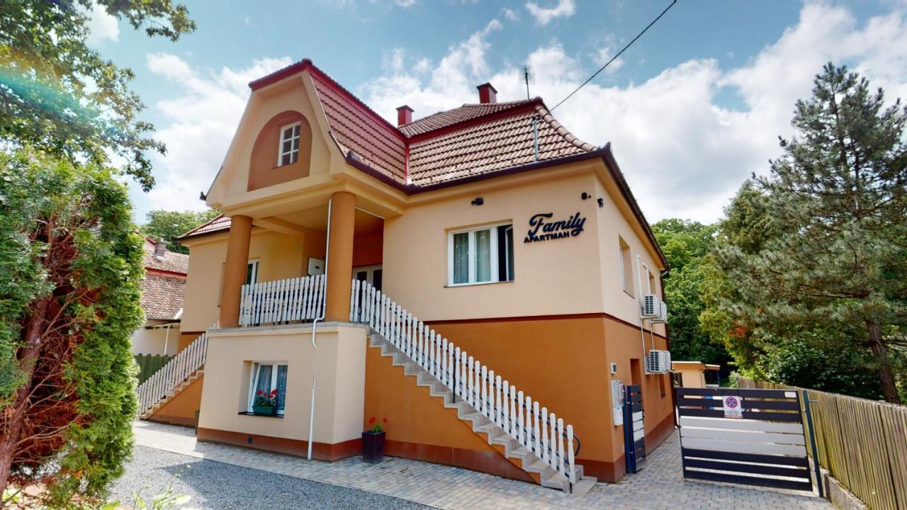 Family Apartman ميسكولك المظهر الخارجي الصورة